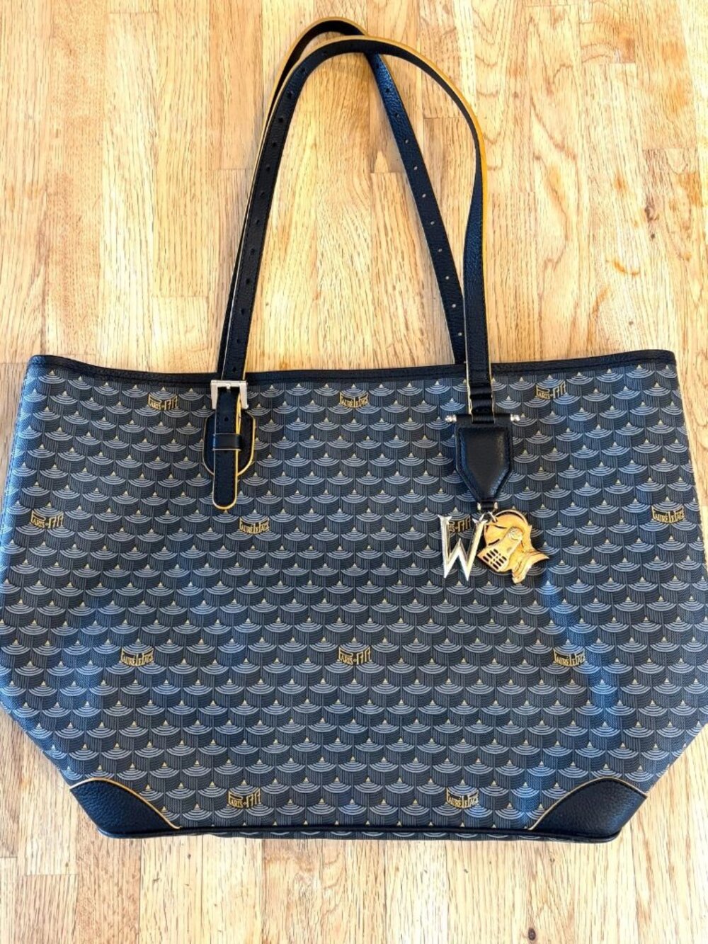 Fauré Le Page Daily Battle 35/37 Black Gray Tote Yellow Border with 2 Medals